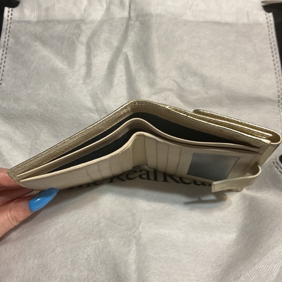 Salvatore Ferragamo wallet champagne gold - Picture 4 of 5